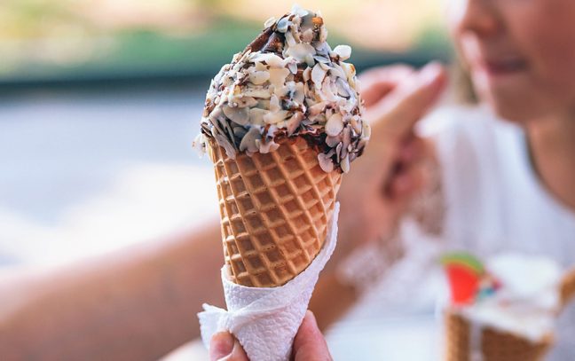 10 Best Toppings to Give an Extra Kick to Your Ice Cream