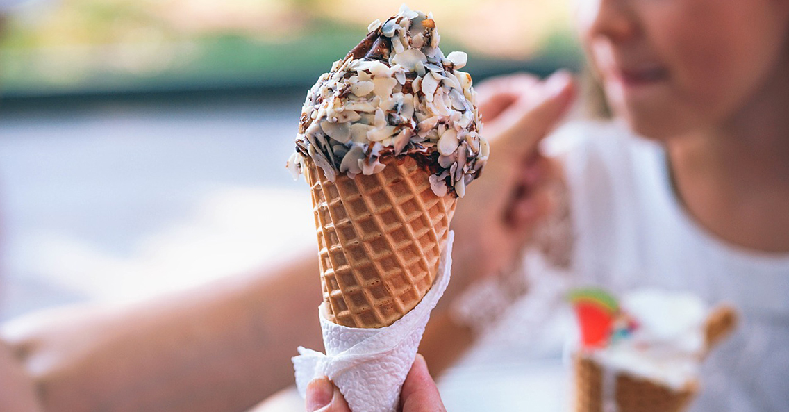 10 Best Toppings to Give an Extra Kick to Your Ice Cream