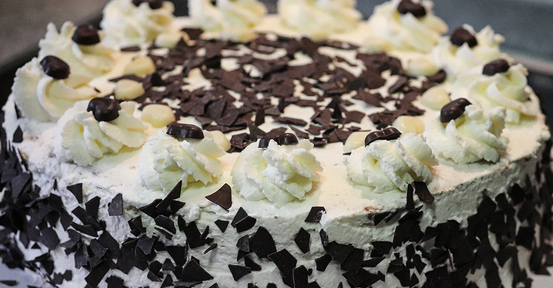 New Recipe Alert: The Best Chocolate Chip Ice Cream Cake For Every Chocolate Lover